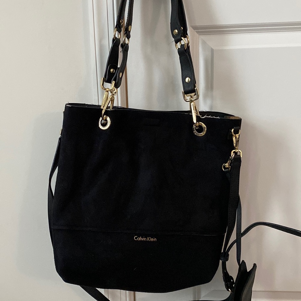 Crossbody tote